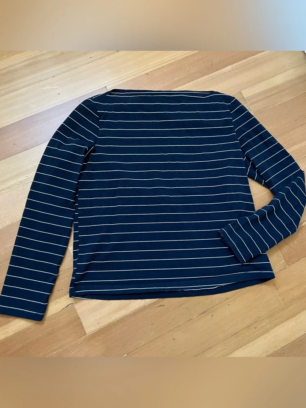 LESET BOATNECK TEE - Picture 3 of 3